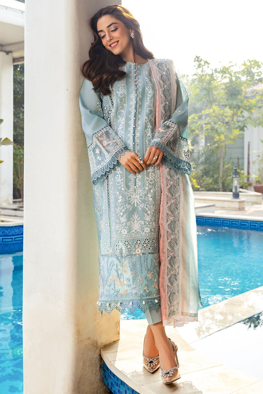 Motifz Premium Vol-02 Embroidered Lawn Unstitched 3Pc Suit 5316-REMY