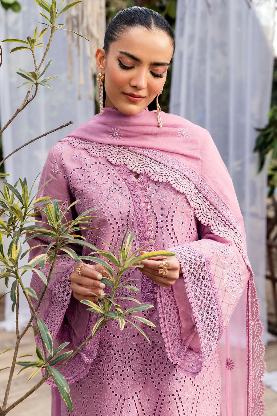 Motifz Premium Vol-02 Embroidered Lawn Unstitched 3Pc Suit 5321-CIEL