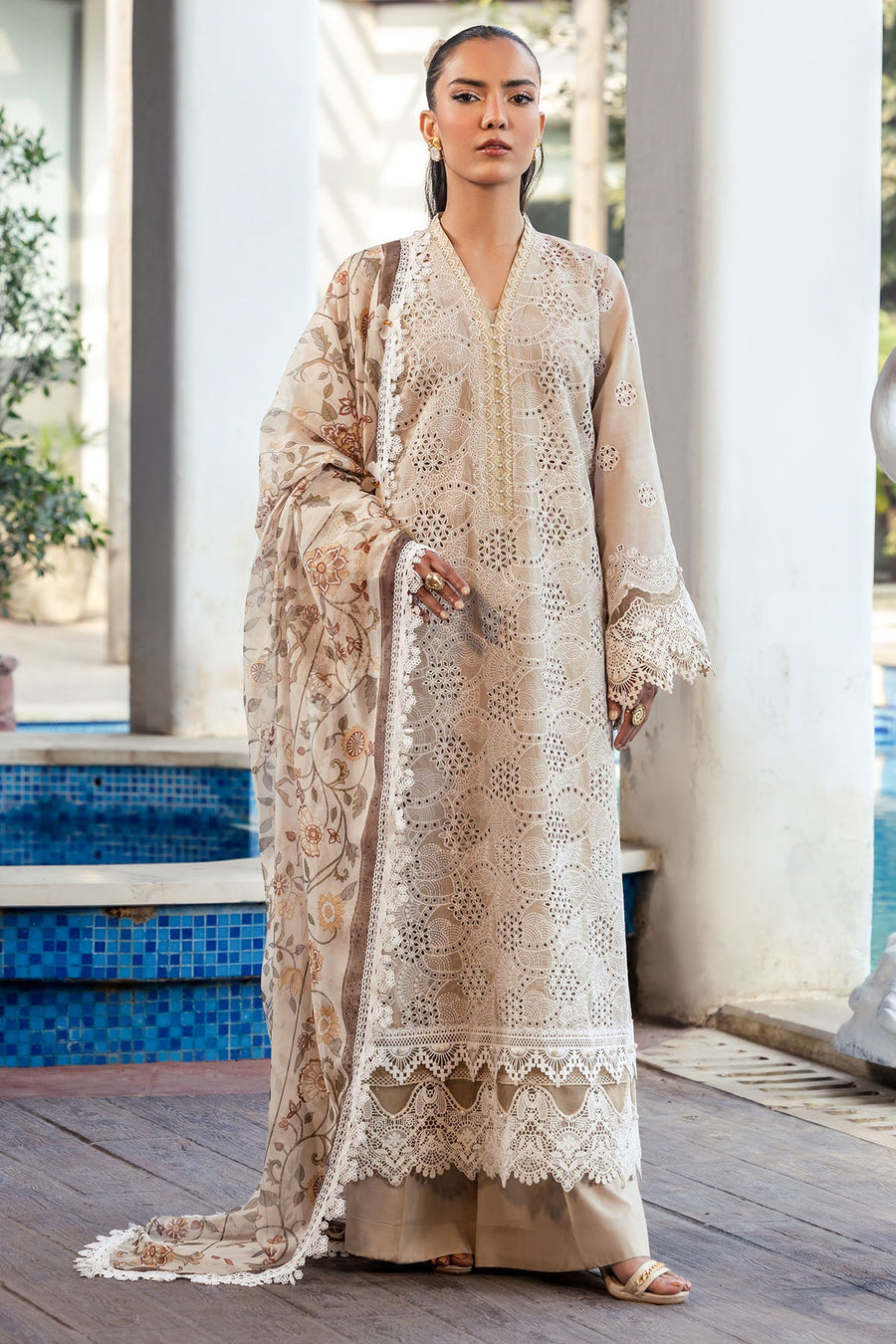 Motifz Premium Vol-02 Embroidered Lawn Unstitched 3Pc Suit 5322-DIANE