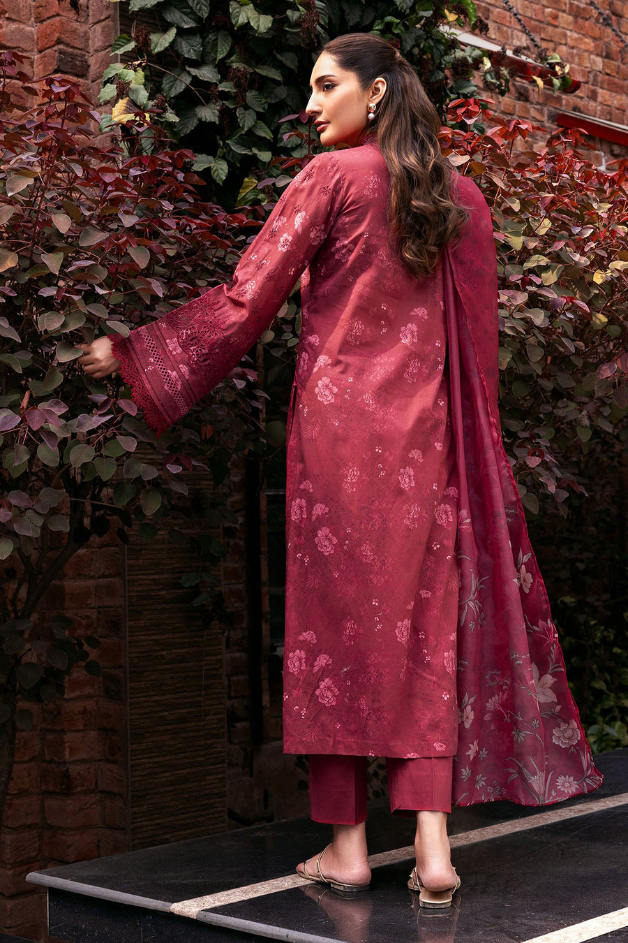 Motifz Amal Vol-02 Embroidered Lawn Unstitched 3Pc Suit 5364-ALMA