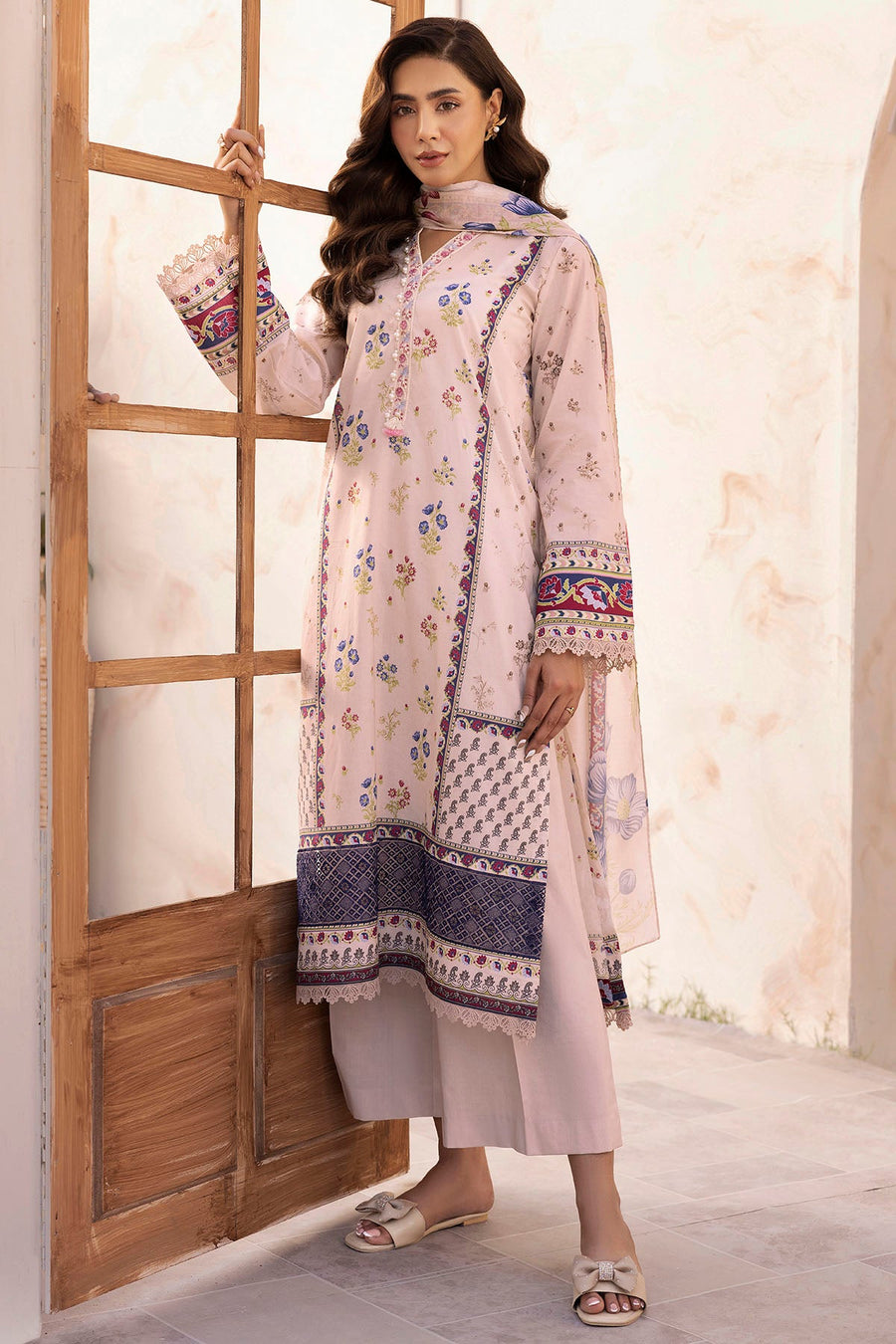 Motifz Umang Premium Embroidered Lawn Unstitched 3Pc Suit 5414-RUYA