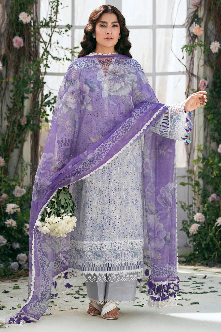 Motifz Amal Embroidered Lawn Unstitched 3Pc Suit 5424-VALERIE
