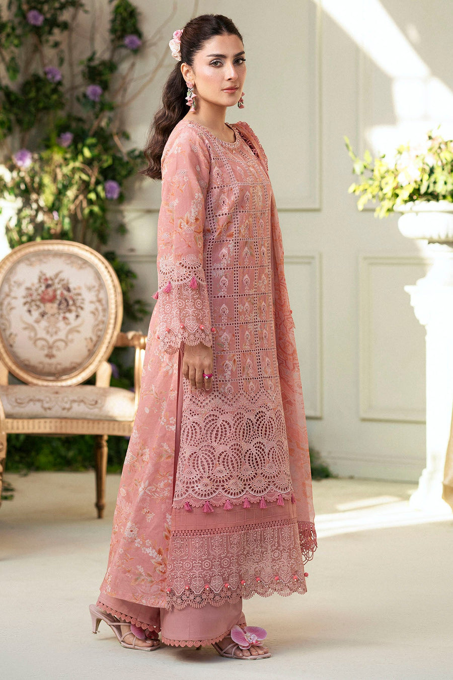 Motifz Amal Embroidered Lawn Unstitched 3Pc Suit 5427-LOTUS