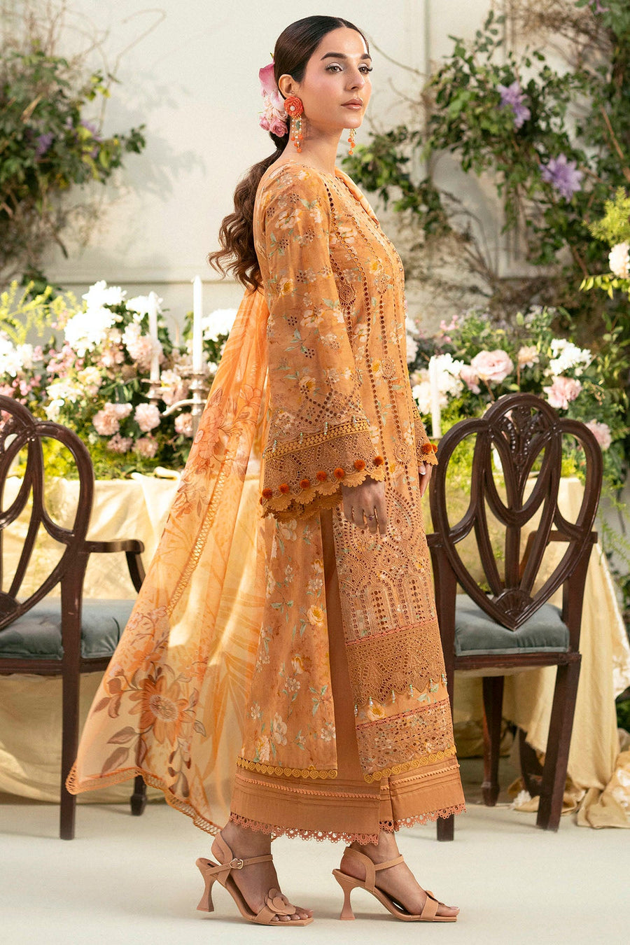 Motifz Amal Embroidered Lawn Unstitched 3Pc Suit 5431-BLUEBEELL