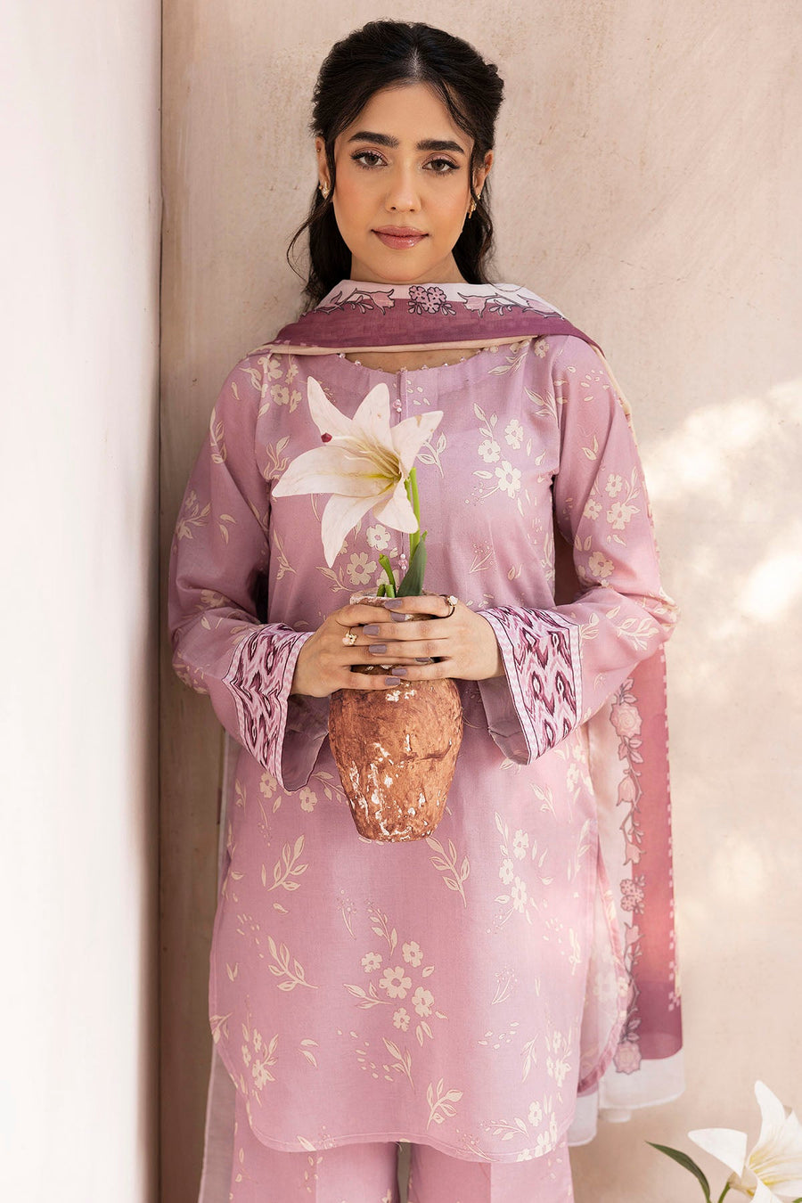 Motifz Rang Vol-04 Printed Lawn Unstitched 3Pc Suit 5517-PRICSILLA