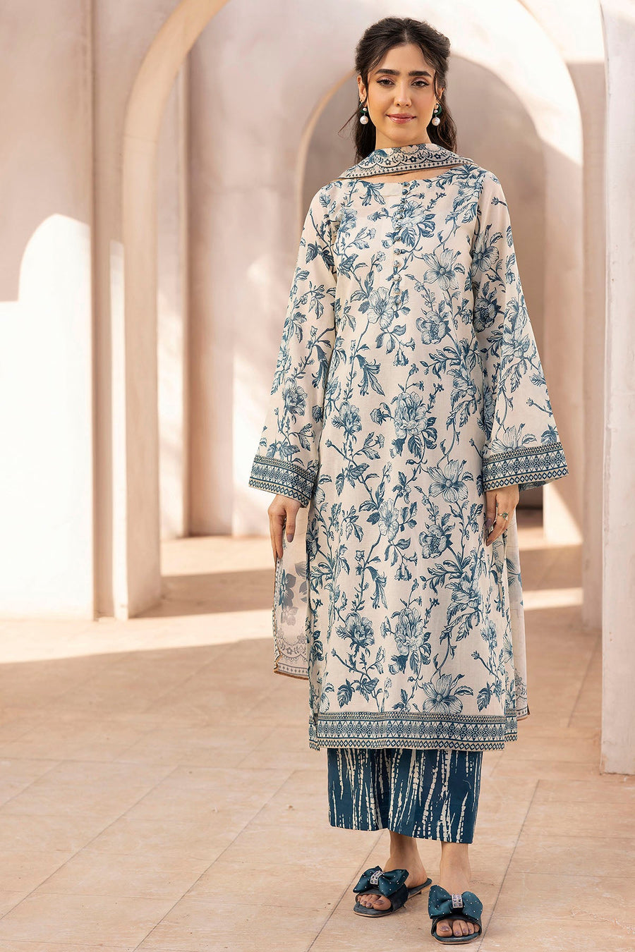 Motifz Rang Vol-04 Printed Lawn Unstitched 3Pc Suit 5518-GEMMA