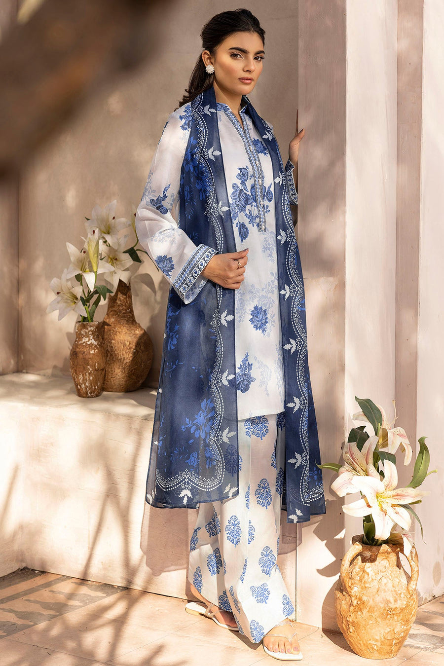Motifz Rang Vol-04 Printed Lawn Unstitched 3Pc Suit 5520-KYMA
