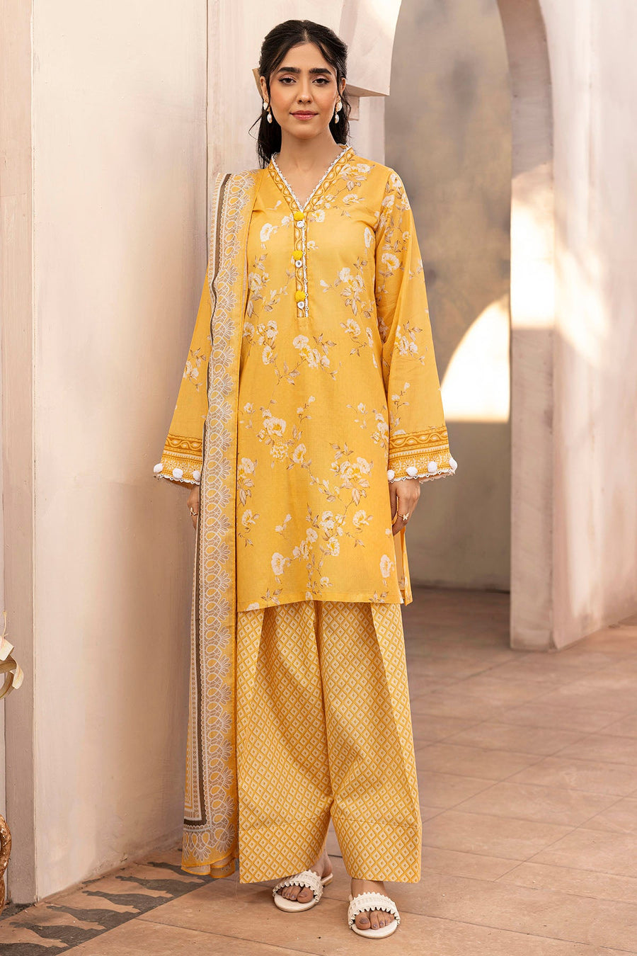 Motifz Rang Vol-04 Printed Lawn Unstitched 3Pc Suit 5521-ALICE
