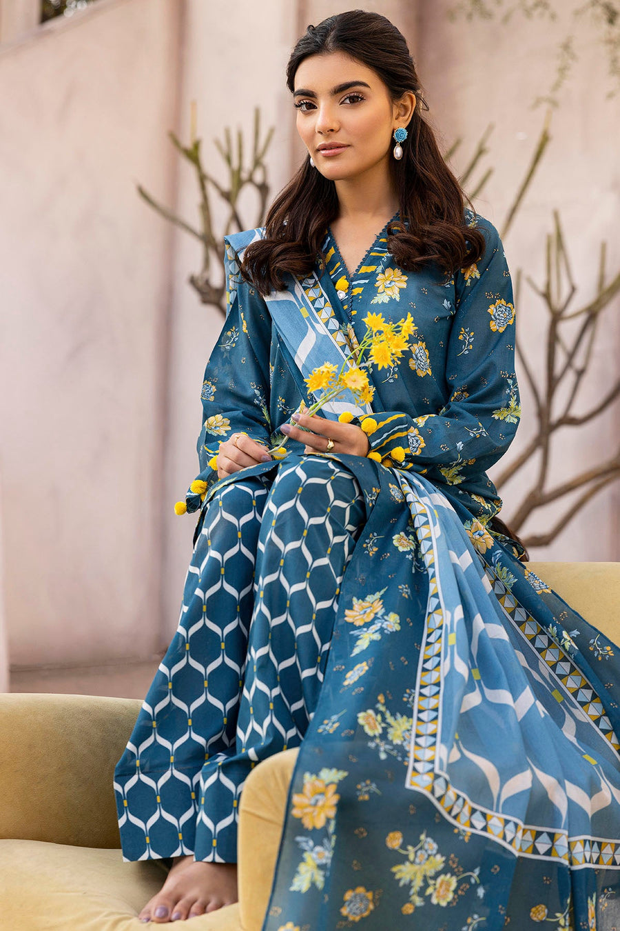 Motifz Rang Vol-04 Printed Lawn Unstitched 3Pc Suit 5522-BREA