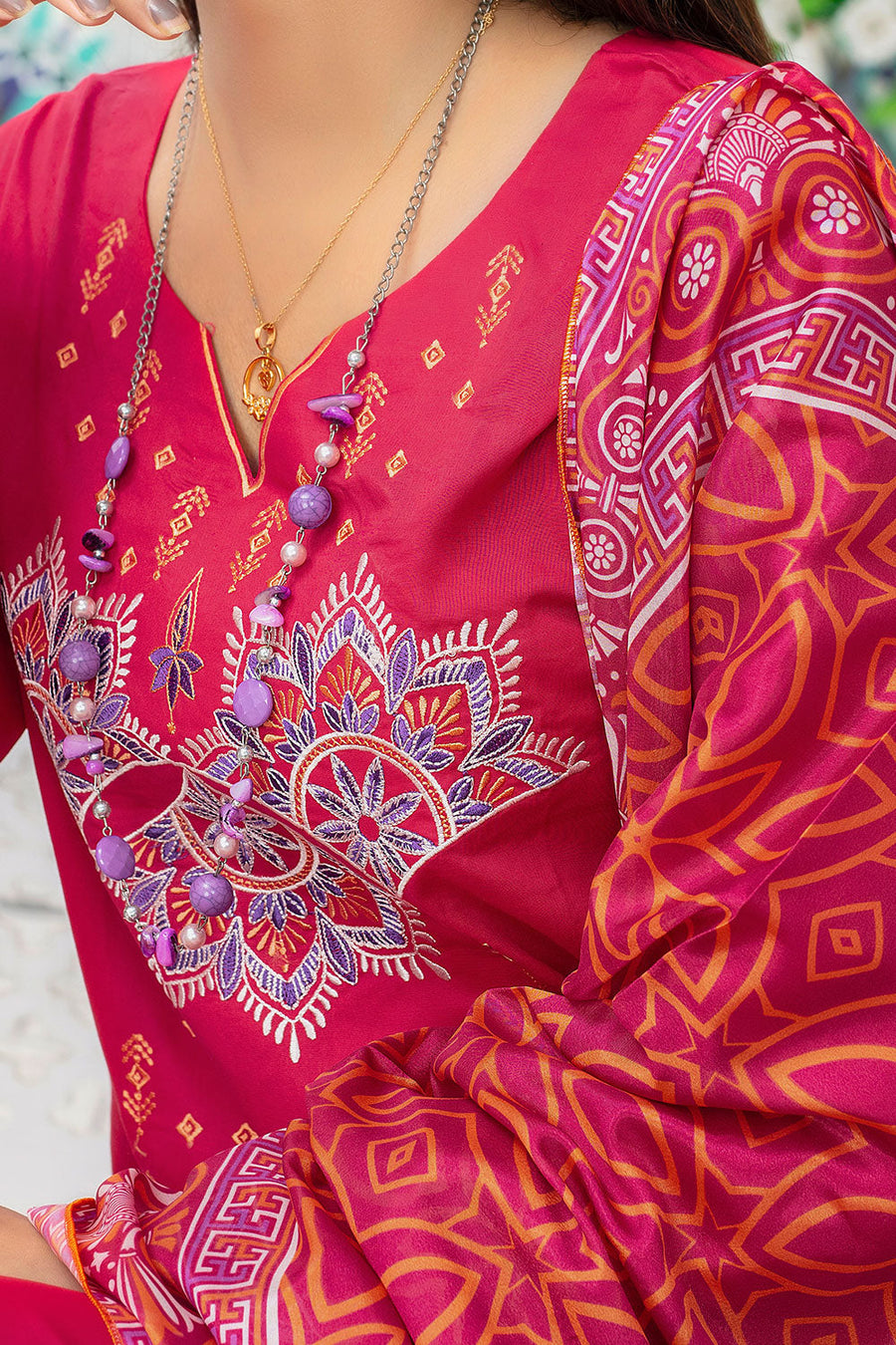 Safwa Embroidered Lawn Pret 3Pc Suit 3P-EMB-112