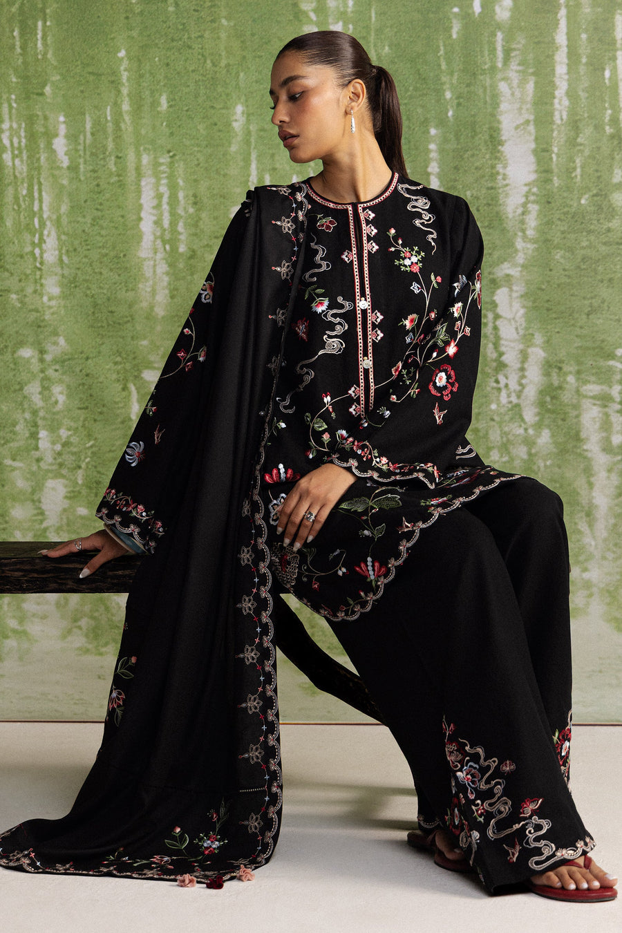 Coco Zara Shahjahan Embroidered Khaddar Unstitched 3Pc D-8A NAIRANG
