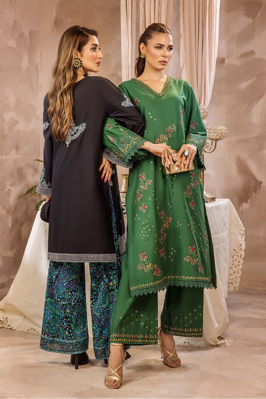 Safwa Embroidered Lawn Pret 2Pc Suit ( Shirt / Trouser ) P000570