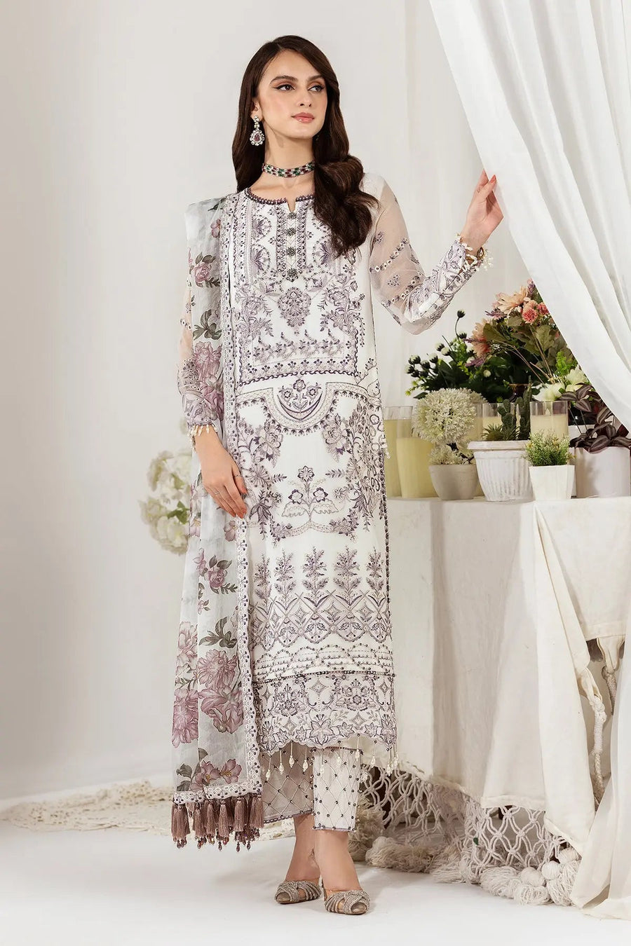 AF-DHG-5026-Apsara Dhaagay V03