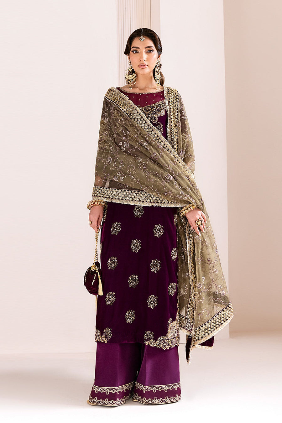 Alizeh Fashion Makhmal Embroidered Velvet Unstitched 3Pc Suit AF-VLT-2228-Zarlish