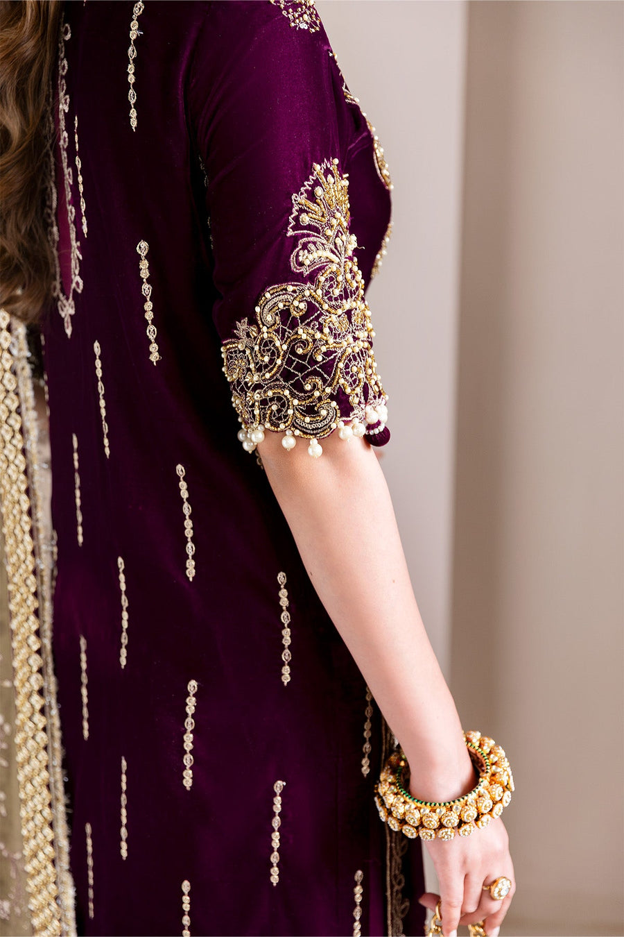 Alizeh Fashion Makhmal Embroidered Velvet Unstitched 3Pc Suit AF-VLT-2228-Zarlish