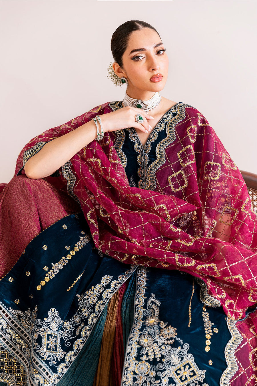 Alizeh Fashion Makhmal Embroidered Velvet Unstitched 3Pc Suit AF-VLT-2222-Mehroob