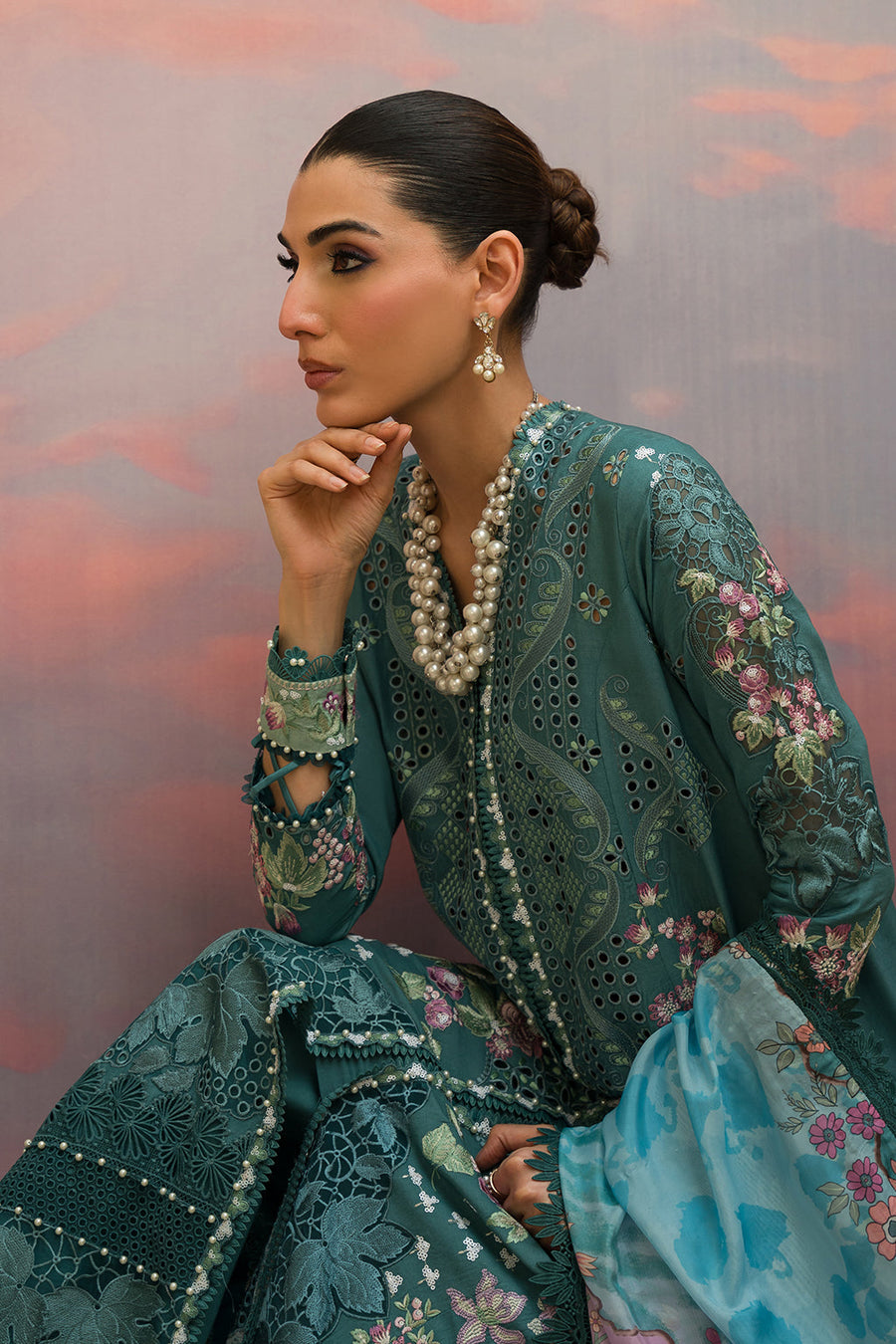 Afrozeh The Painted Garden Unstitched Lawn 3Pc Suit AEF-24-V1-01