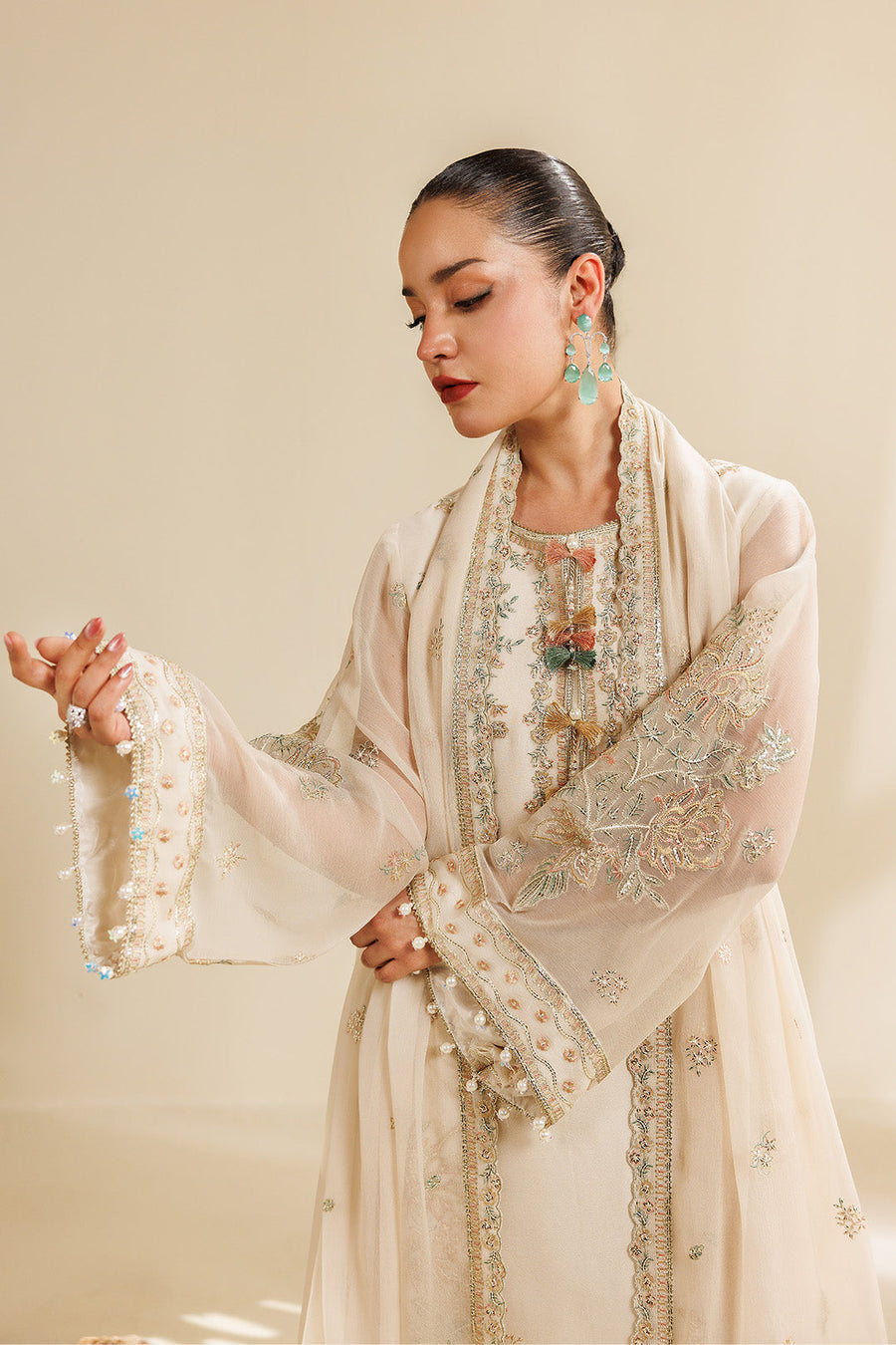 Alizeh Sireine Embroidered Chiffon Unstitched 3Pc Suit AF-CH-2289-Cloud