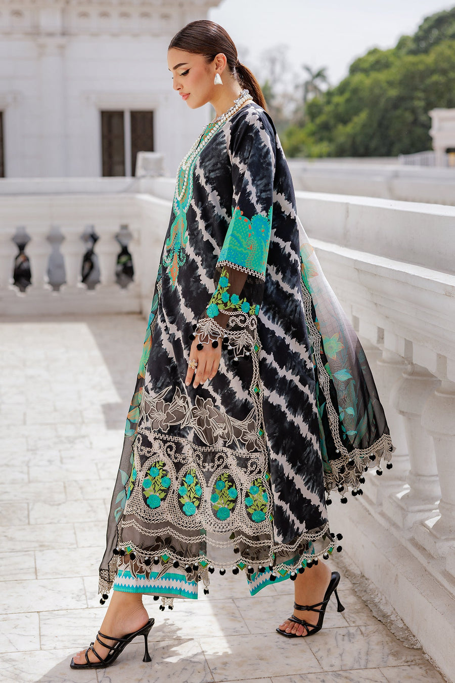 Charizma Aghaz e Nou Vol-02 Embroidered Lawn Unstitched 3Pc Suit AG6-03