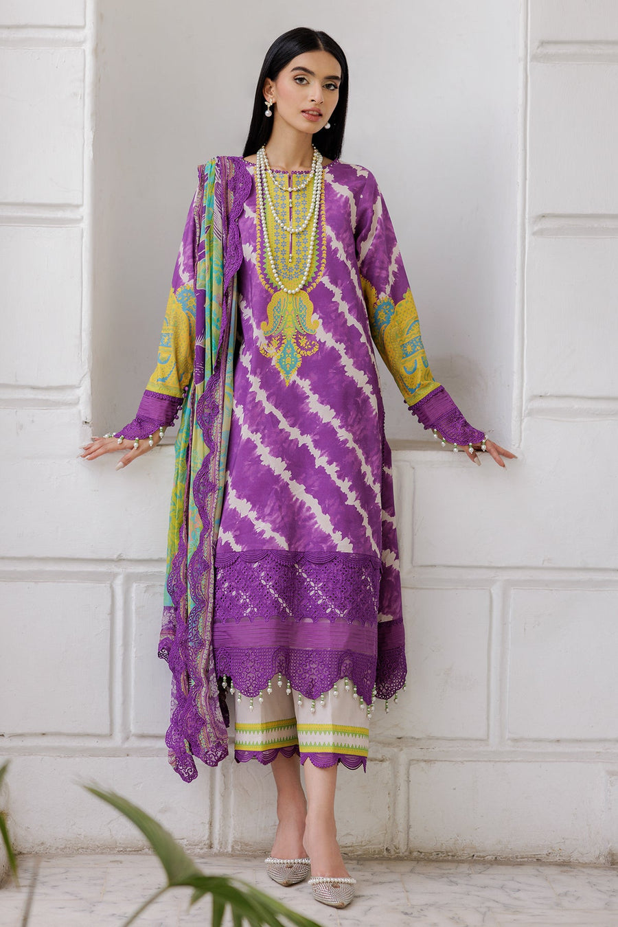 Charizma Aghaz e Nou Vol-02 Embroidered Lawn Unstitched 3Pc Suit AG6-05