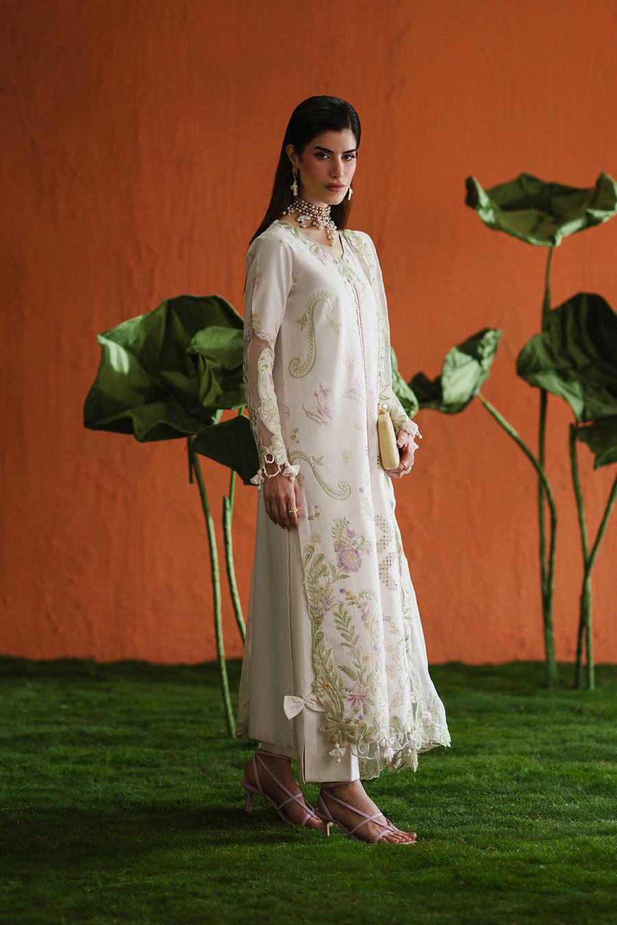 Zariya Zaira Embroidered Luxury Lawn Unstitched 3Pc Suit ZB6S102 AIRA
