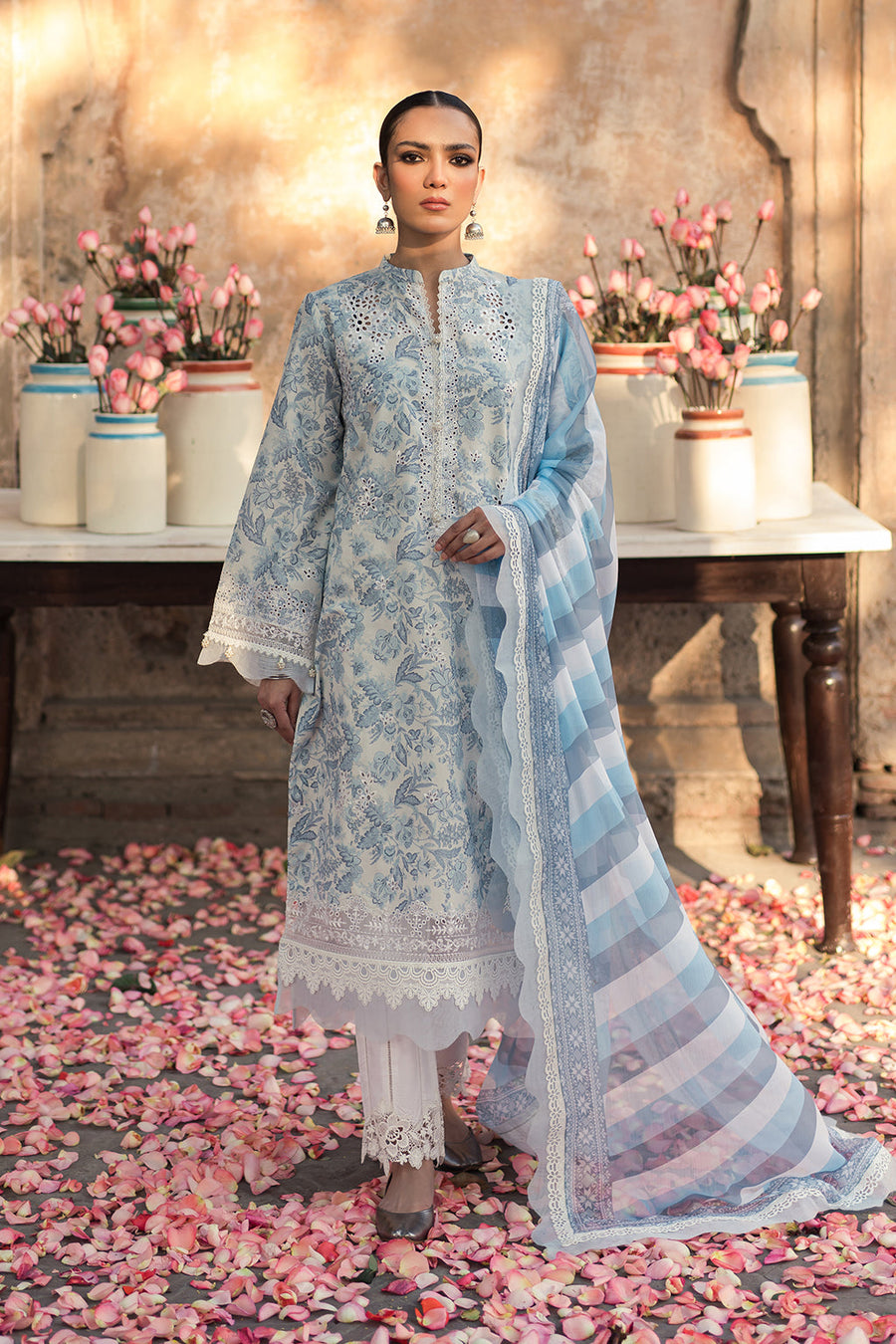 Zarposh Shalamar Embroidered Lawn Unstitched 3Pc Suit - Mahveer