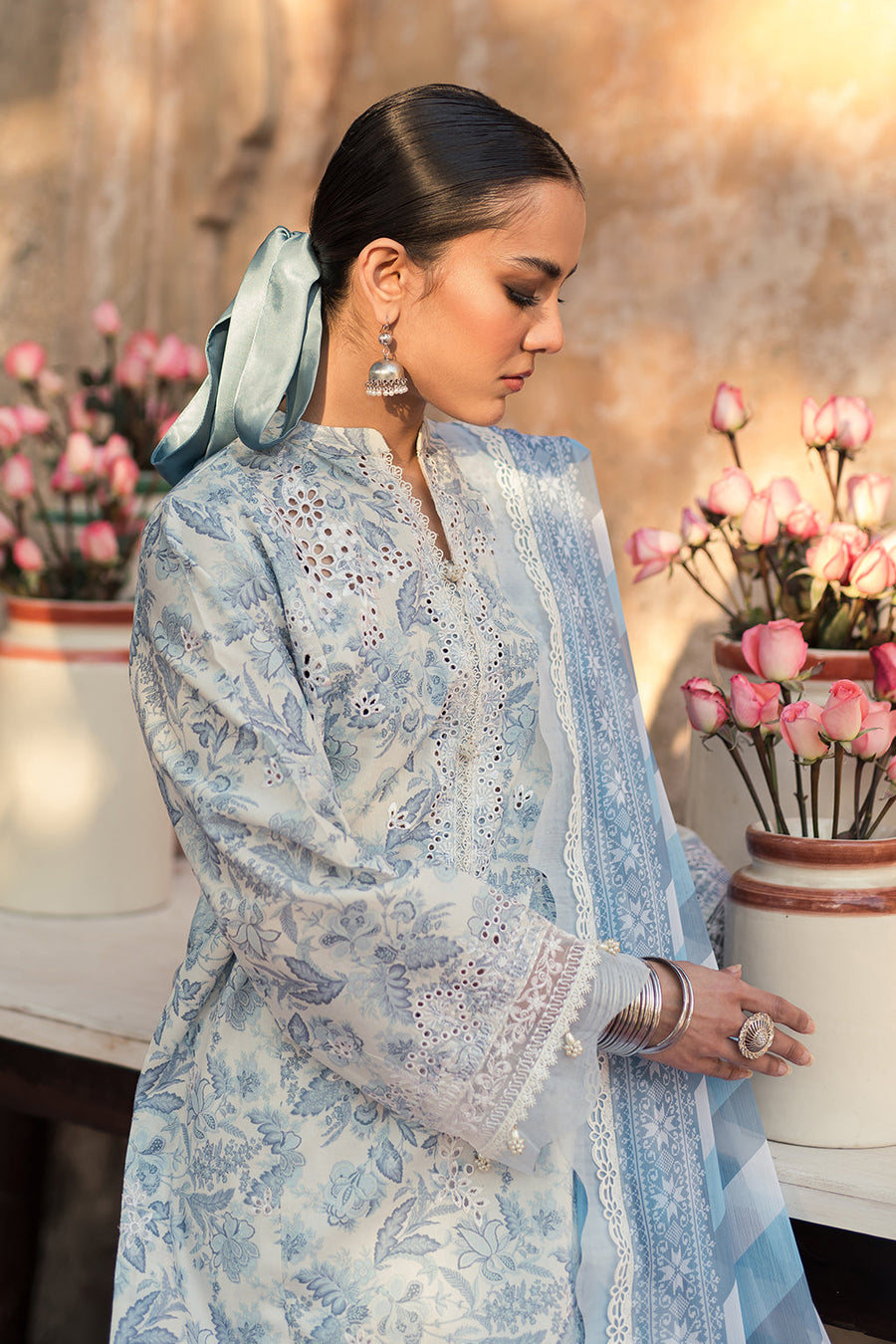 Zarposh Shalamar Embroidered Lawn Unstitched 3Pc Suit - Mahveer