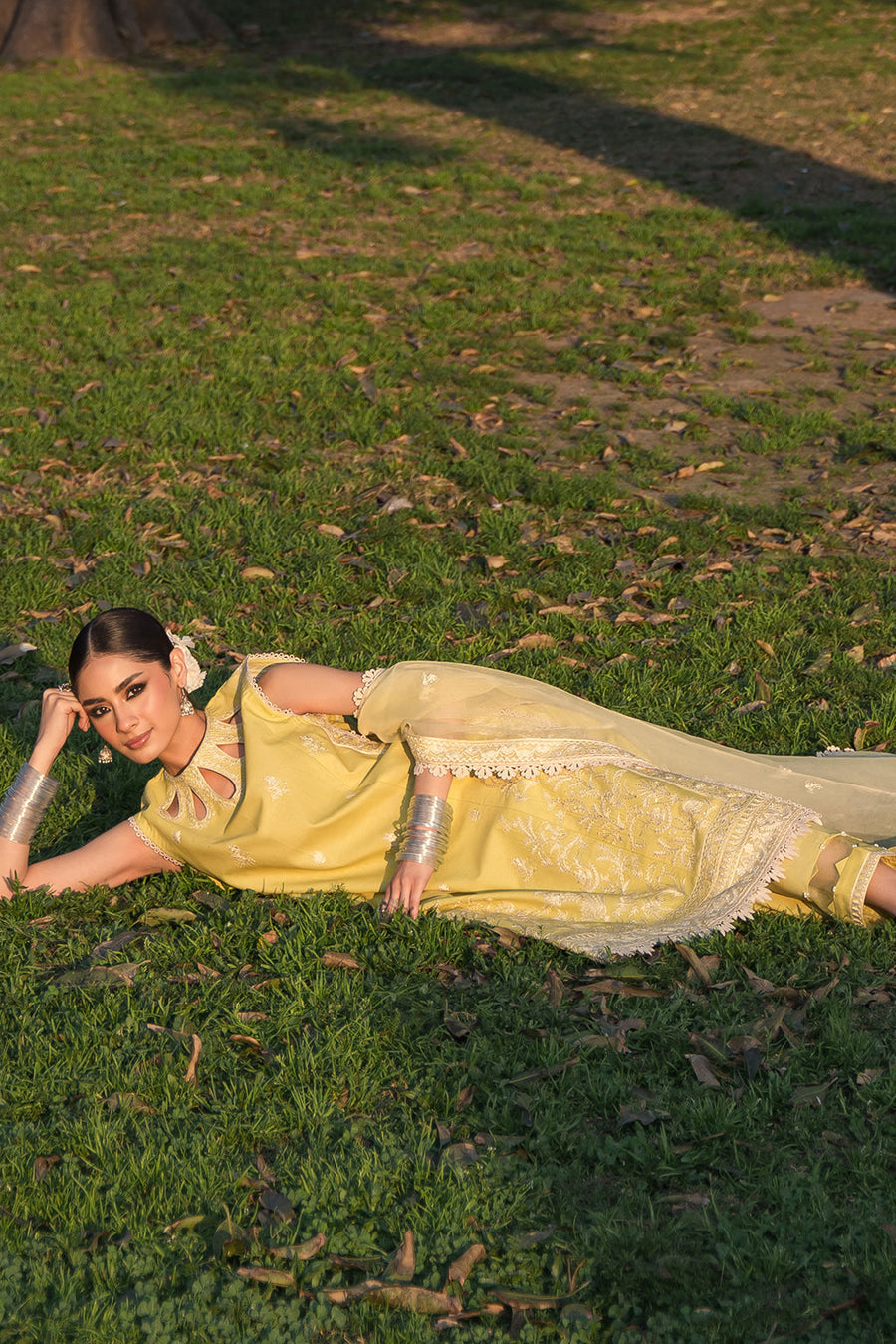 Zarposh Shalamar Embroidered Lawn Unstitched 3Pc Suit - Heer