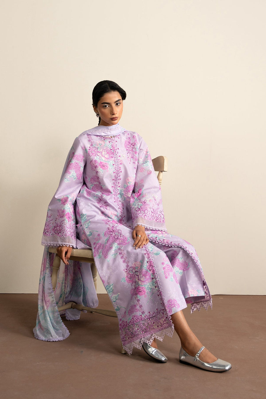 Ayzel The Bare Minimu Embroidered Lawn Unstitched 3Pc Suit AL-25-V8-01 MOONFLOWER