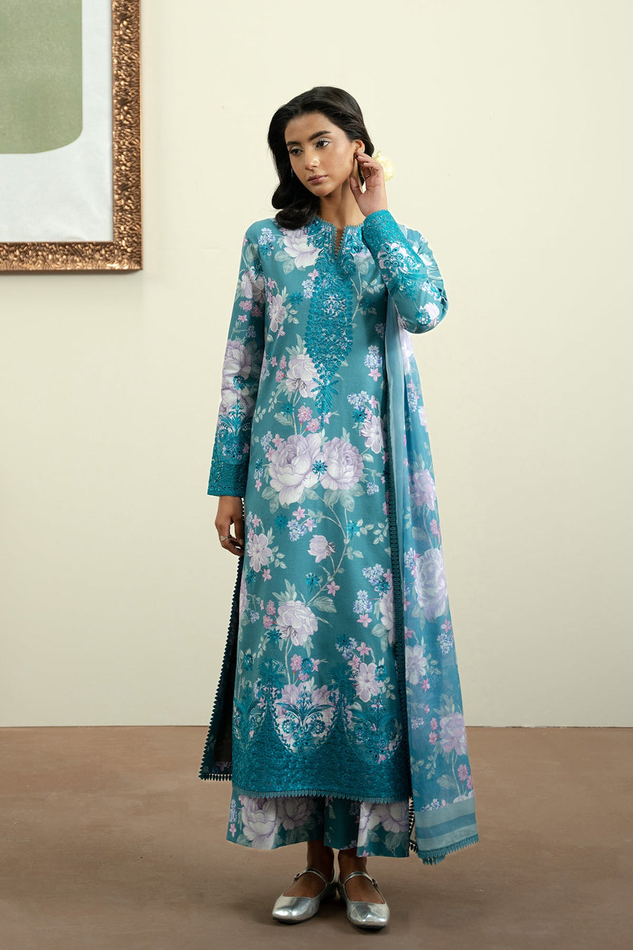 Ayzel The Bare Minimu Embroidered Lawn Unstitched 3Pc Suit AL-25-V8-06 ROSELLA
