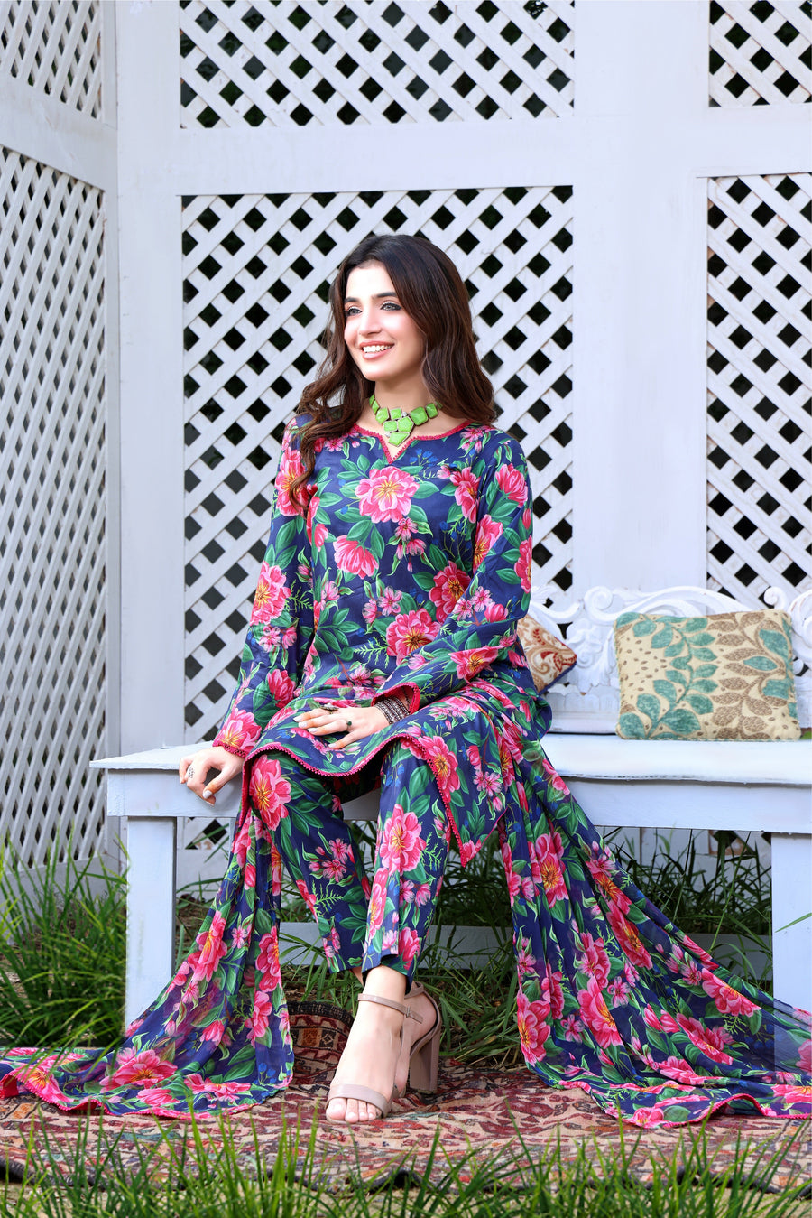 Feathers Premium Printed Lawn Unstitched 3Pc Suit ALBINO-FT128