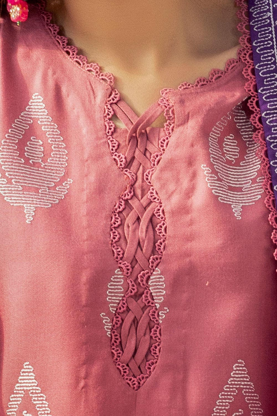 Gul Ahmed Winter Embroidered Acrylic Unstitched 3Pc Suit AP-42003