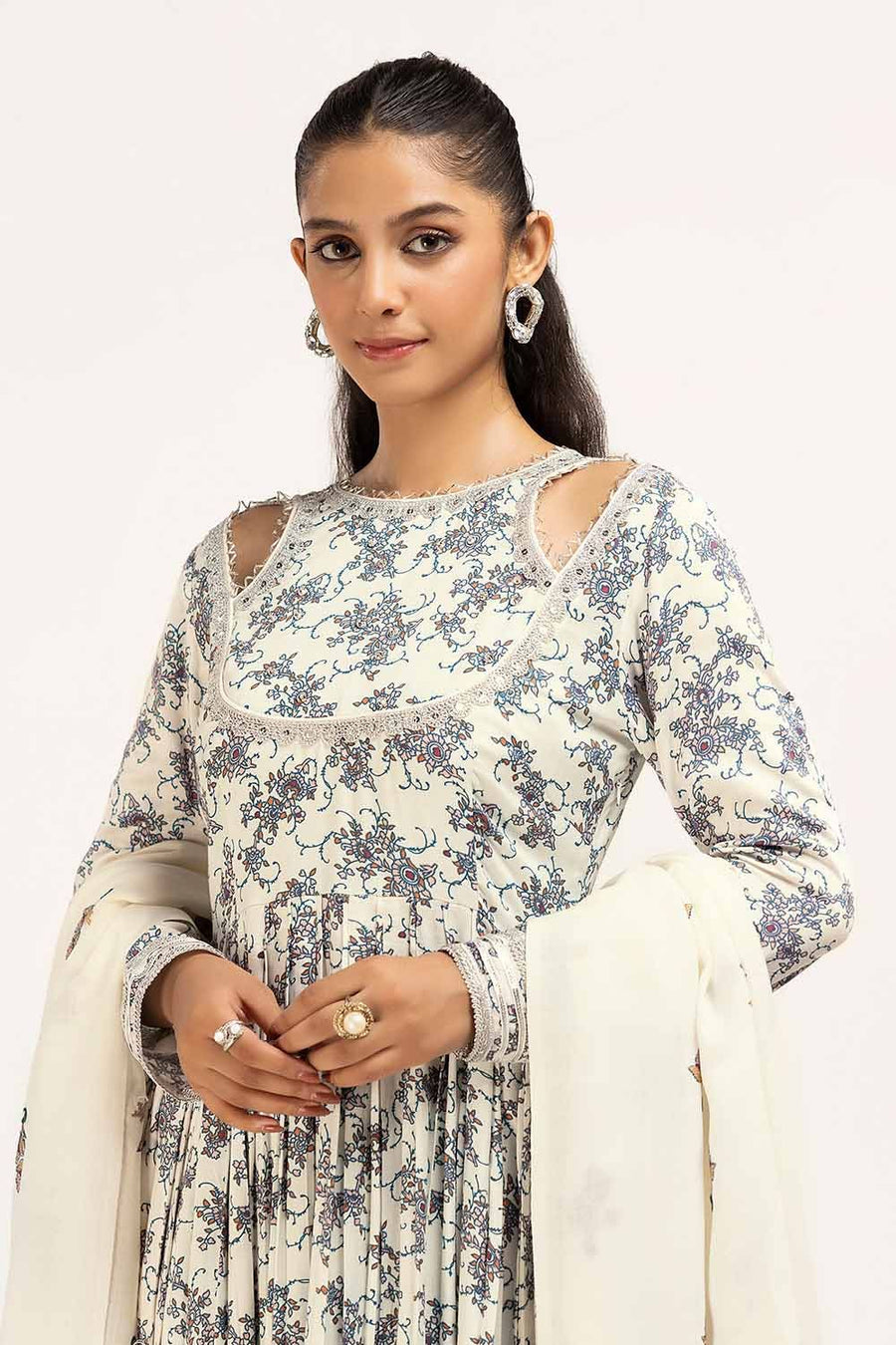 Gul Ahmed Winter Embroidered Cotail Unstitched 3Pc Suit AP-42039