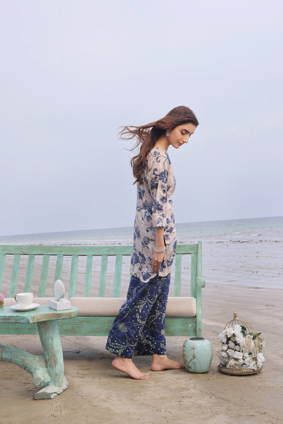 Feathers Whisper Winds Unstitched Printed Lawn 2Pc Suit AQUIN-FT501