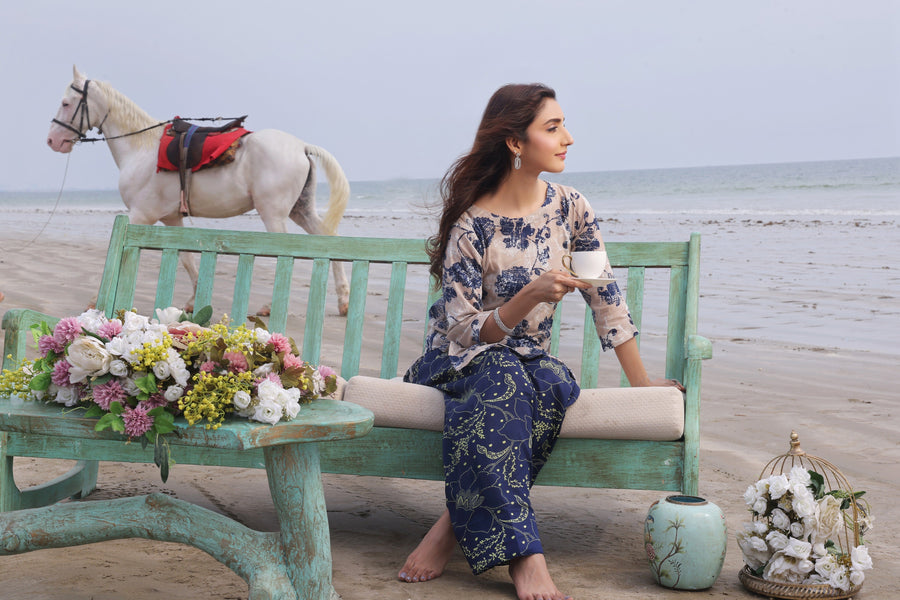 Feathers Whisper Winds Unstitched Printed Lawn 2Pc Suit AQUIN-FT501