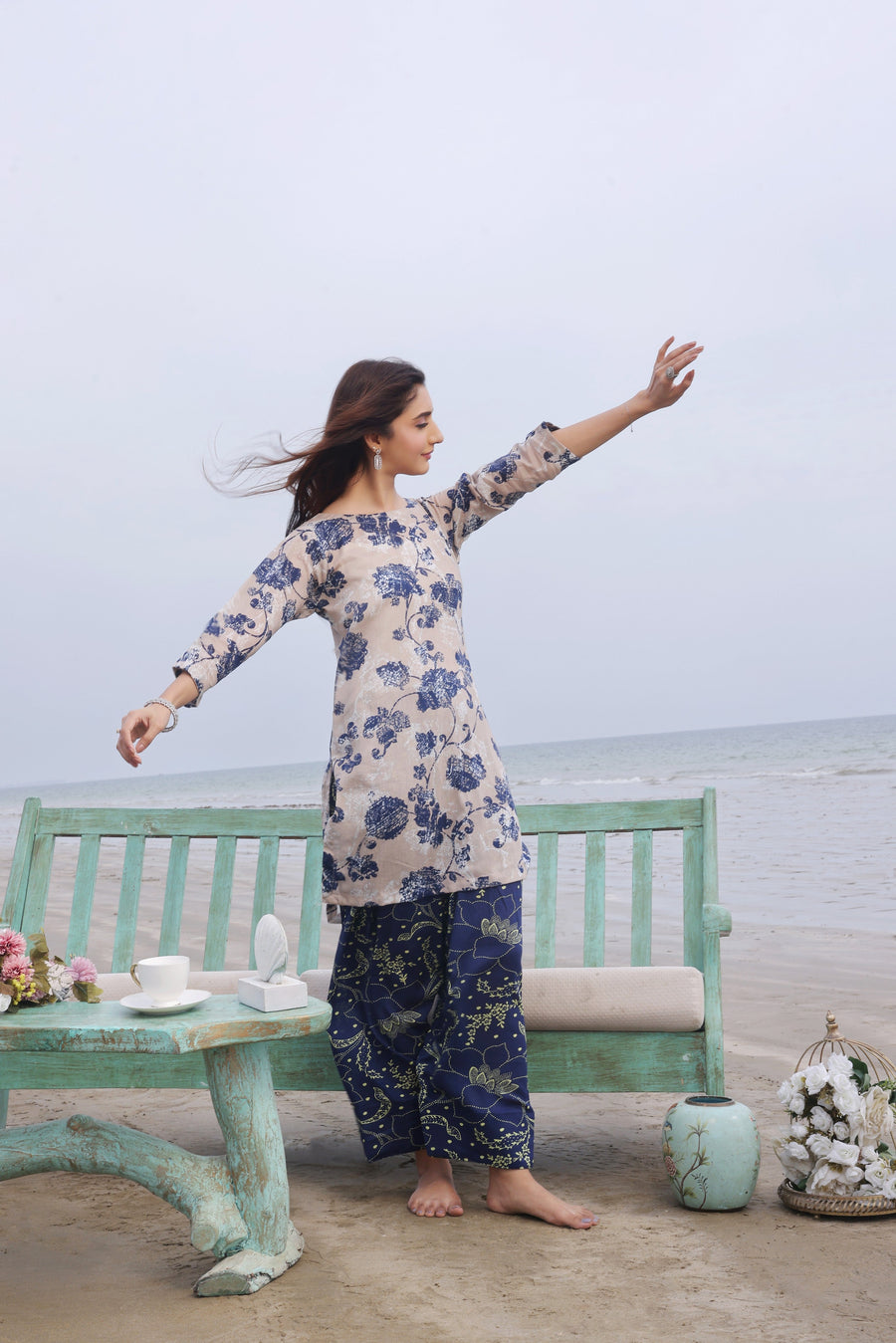 Feathers Whisper Winds Unstitched Printed Lawn 2Pc Suit AQUIN-FT501