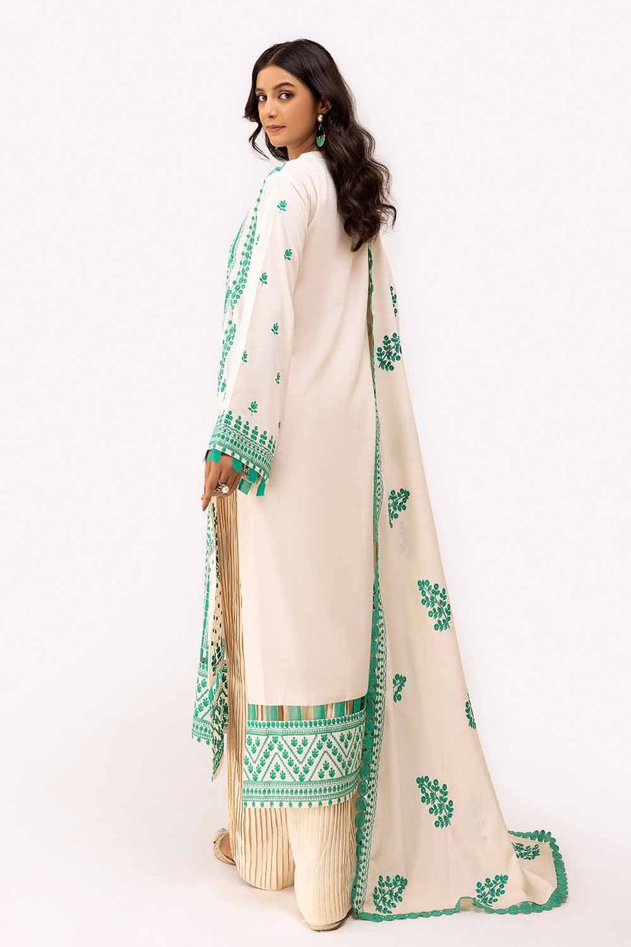 Gul Ahmed Winter Embroidered Karandi Unstitched 3Pc Suit AY-42008
