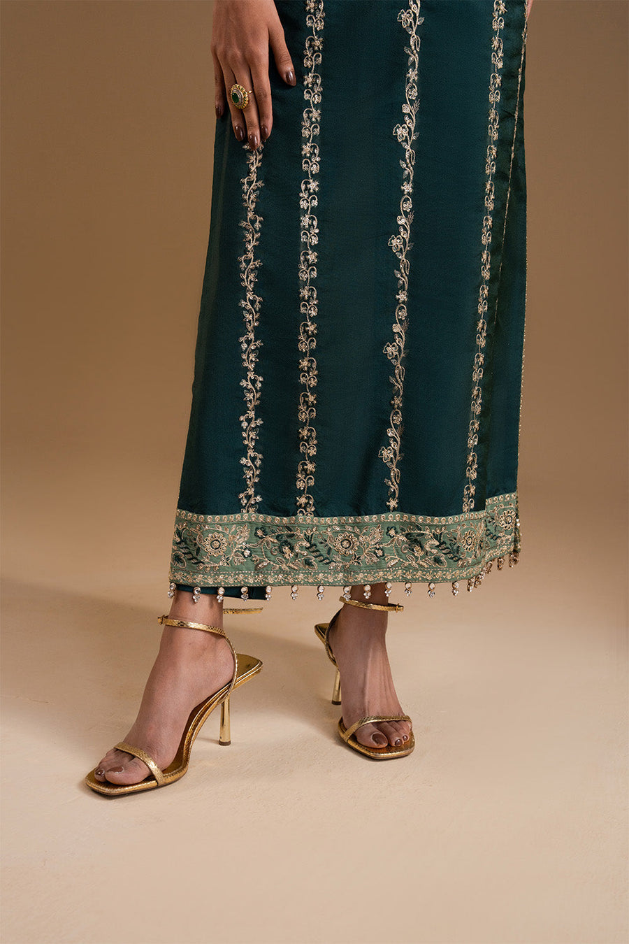 Zariya Afsanay Russian Silk Unstitched 3Pc Suit ZB50038 AZIN