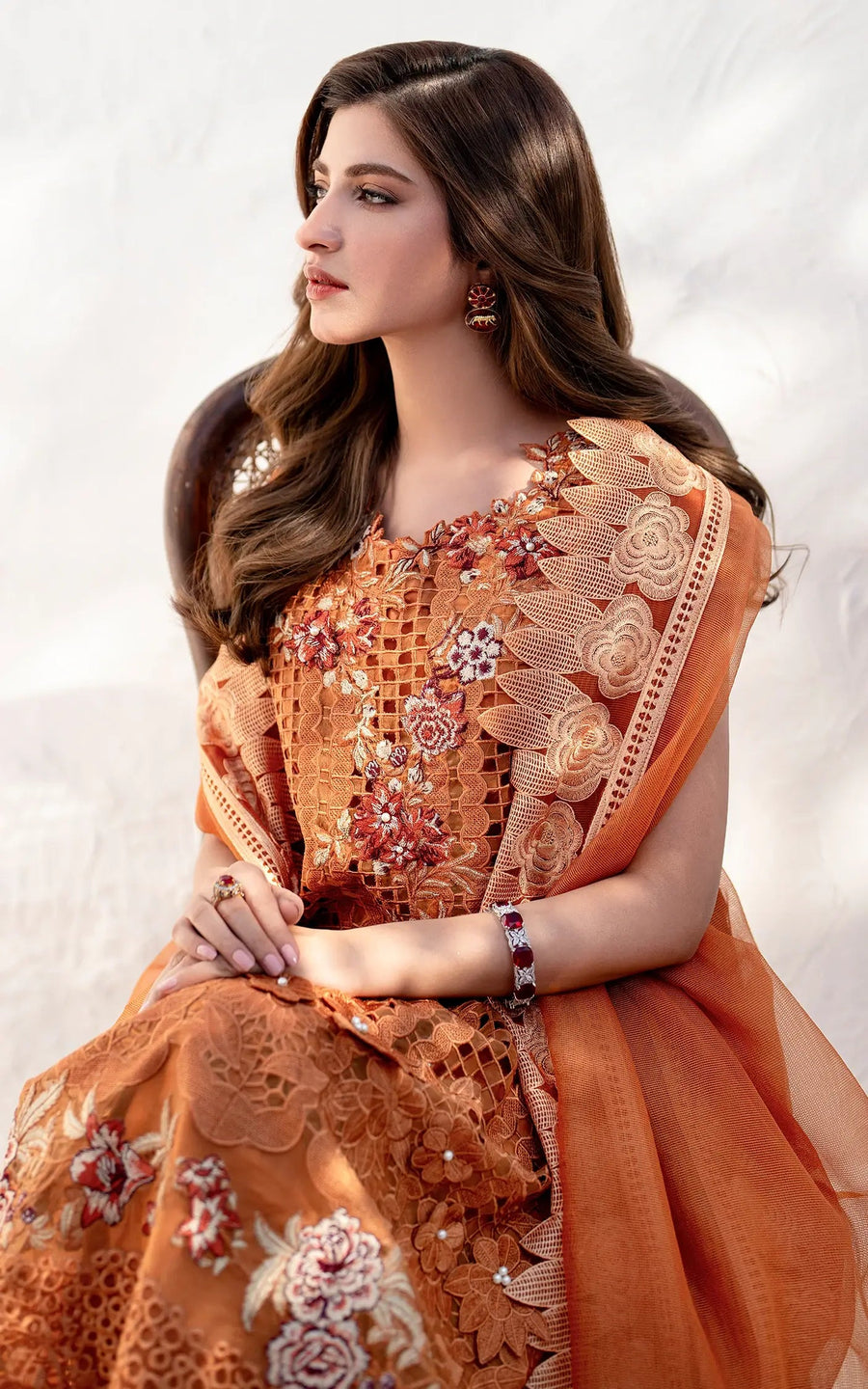 Asifa & Nabeel Azalia Embroidered Lawn Unstitched 3Pc Suit AZL25-07 Day Lily