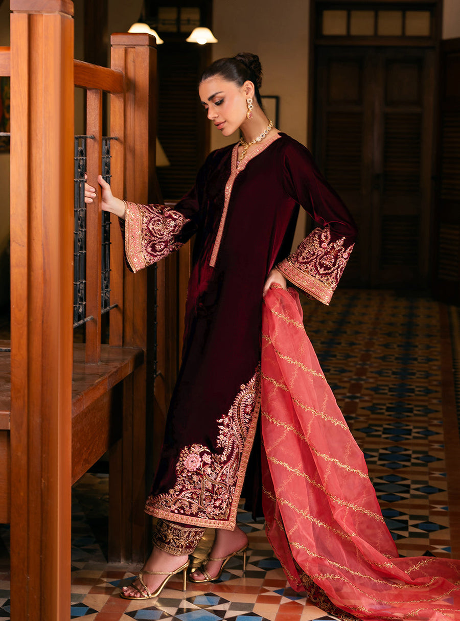 Zainab Chottani Embroidered Velvet Unstitched 3Pc Suit - Aima