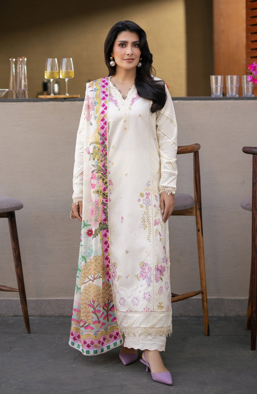 Seran Afsanah Embroidered Lawn Unstitched 3Pc Suit D-04 ALYNA