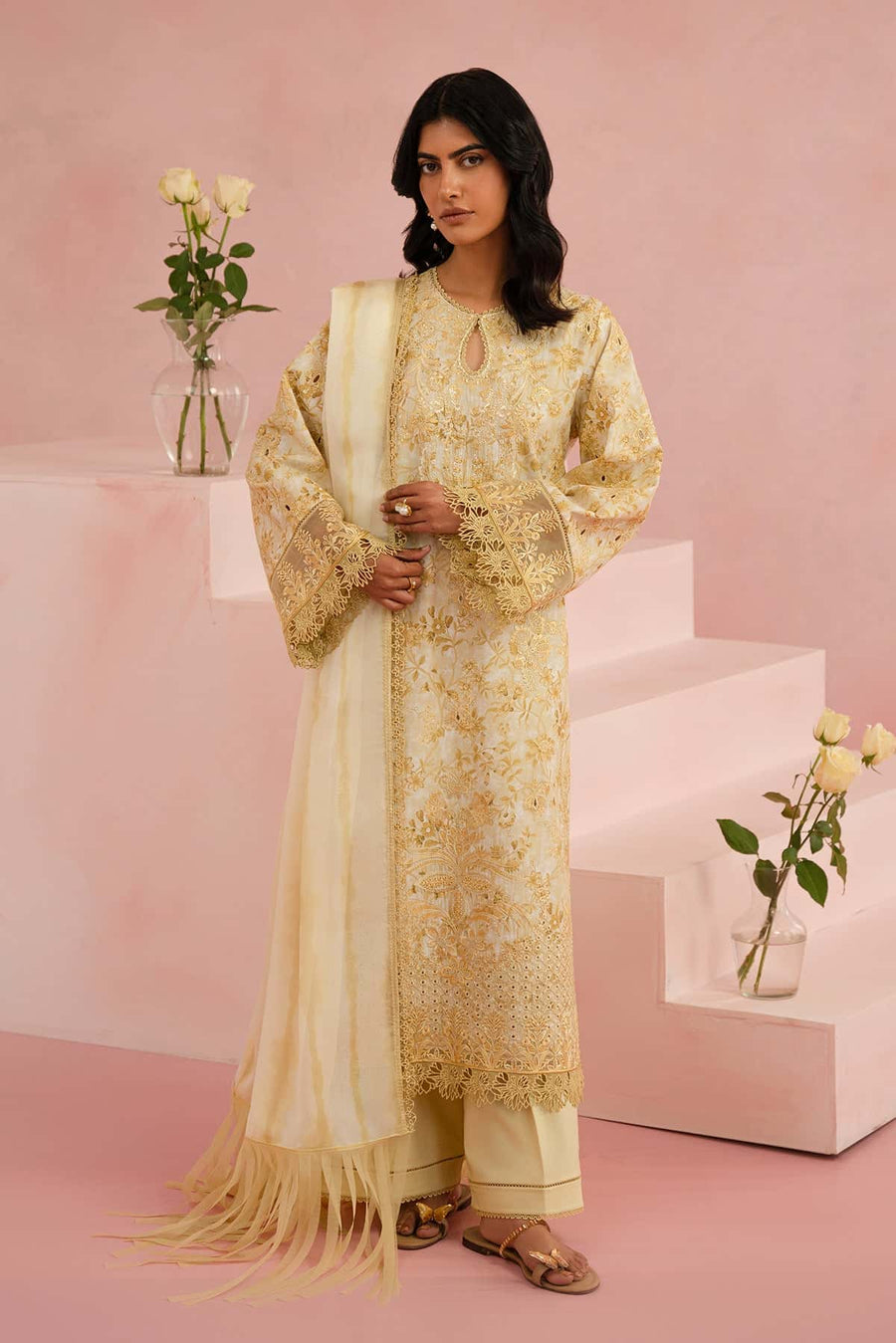 Afrozeh Floral Charm Embroidered Lawn Unstitched 3Pc Suit AL-25-V5-06 Arbor