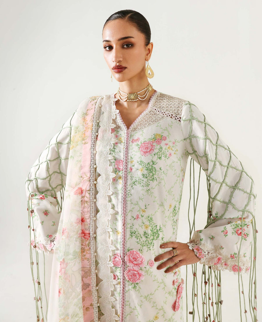 Republic WomensWear Neoma Embroidered Lawn Unstitched 3Pc Suit SP-11 Aria