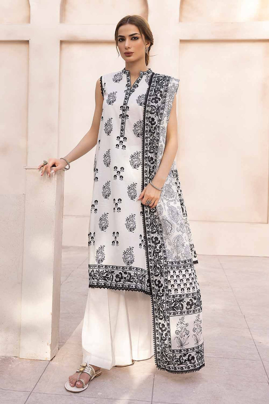 Gul Ahmed Black & White Printed Lawn Unstitched 3Pc Suit B-32026