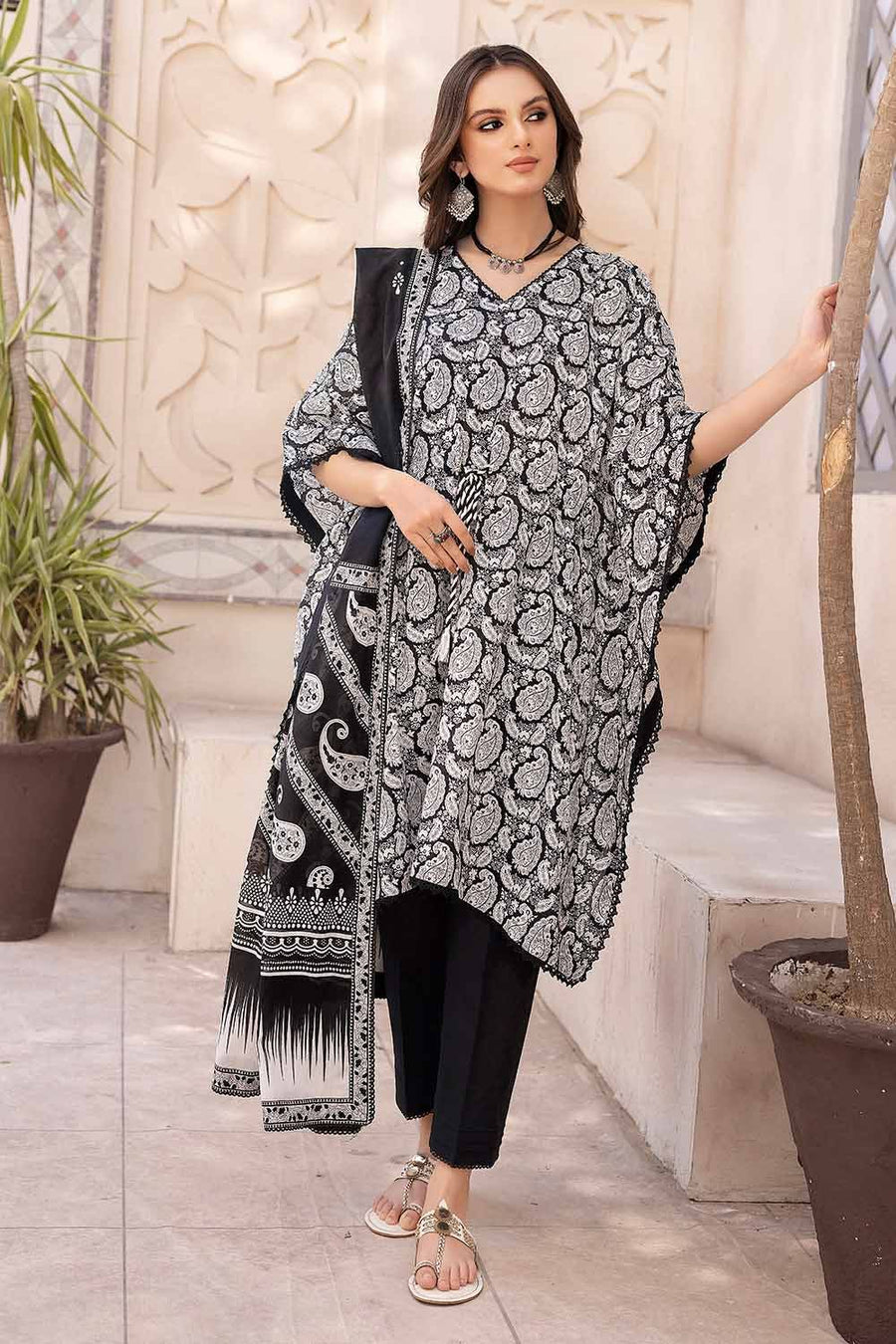 Gul Ahmed Black & White Printed Lawn Unstitched 3Pc Suit B-32027