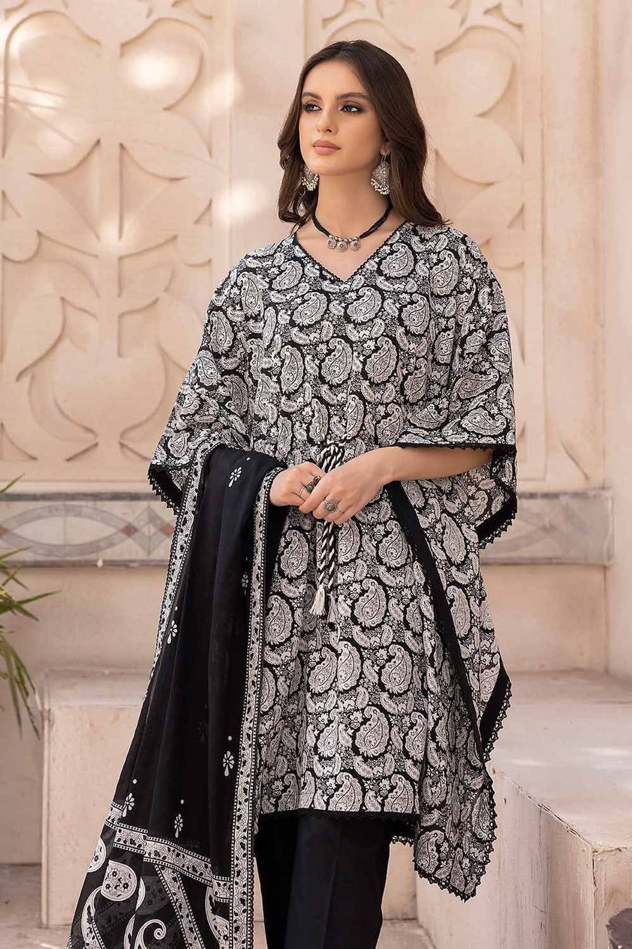 Gul Ahmed Black & White Printed Lawn Unstitched 3Pc Suit B-32027