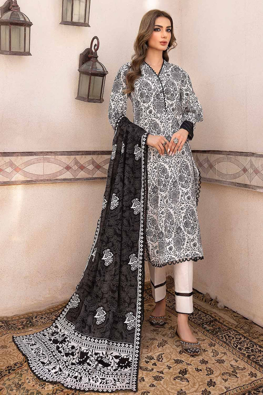 Gul Ahmed Black & White Printed Lawn Unstitched 3Pc Suit B-32031