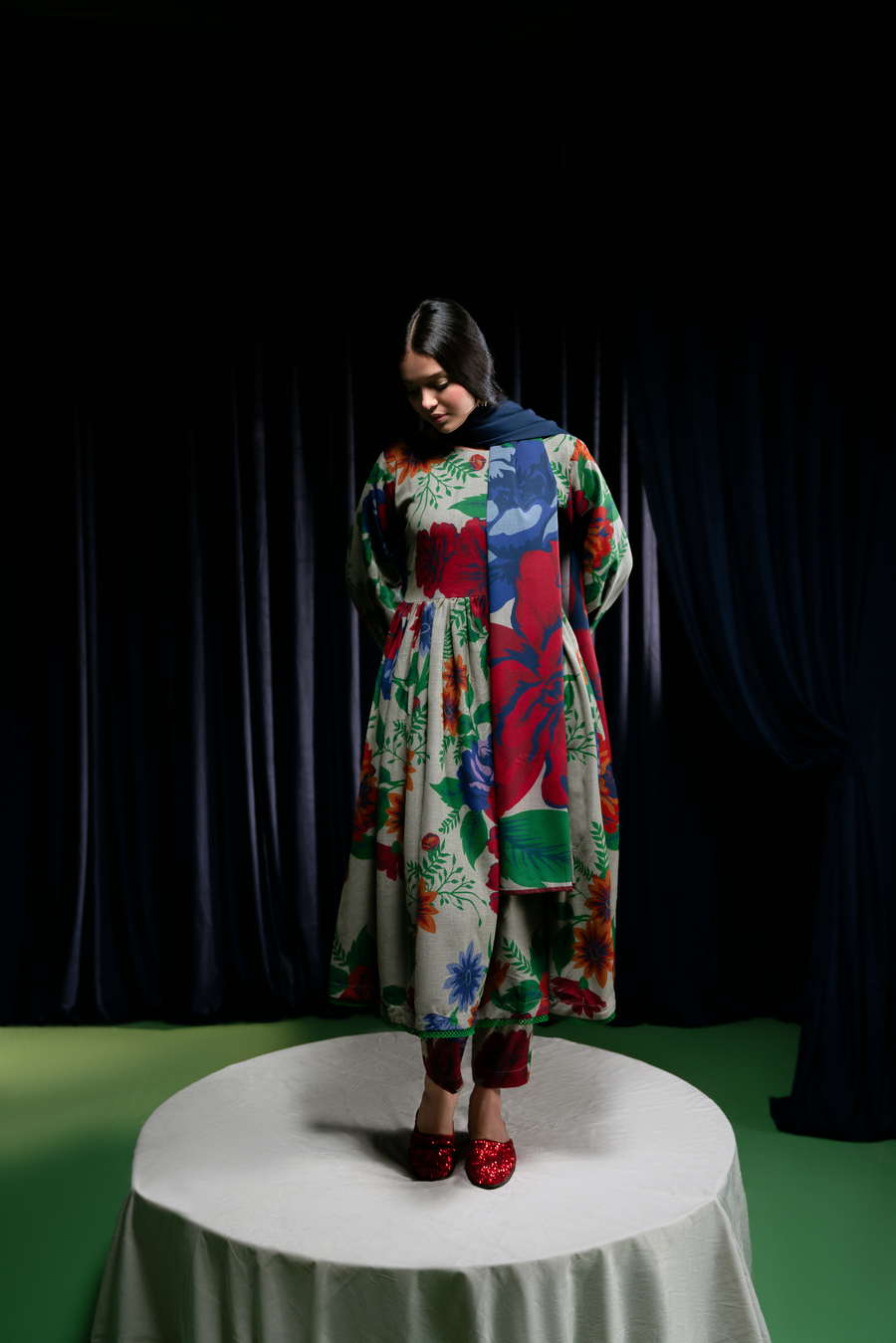 Feathers Digital Printed Dhanak Unstitched 3Pc Suit BANO-FT422