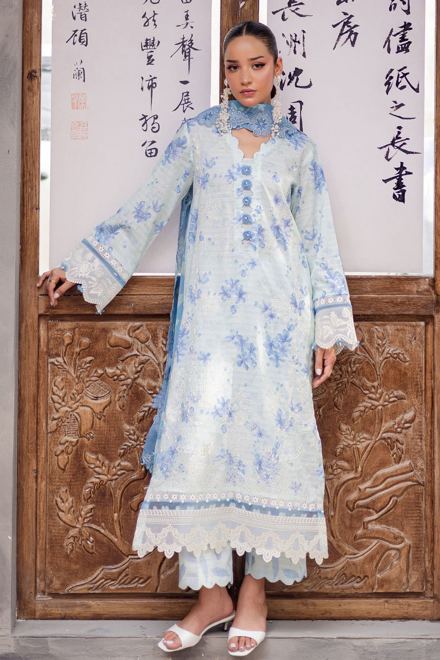 NUREH Bloom Embroidered Luxury Lawn Unstitched 3Pc Suit BL-09