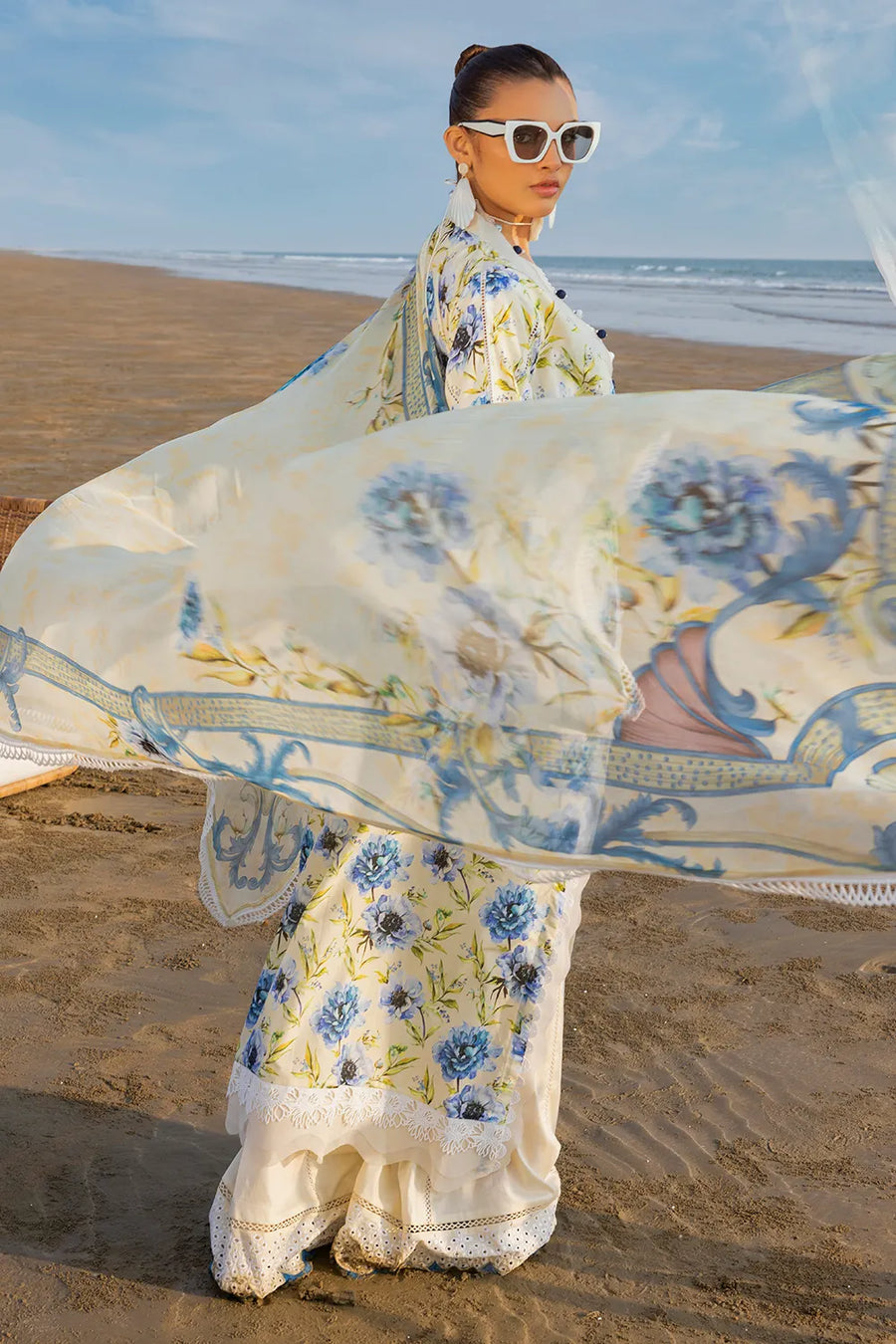 Gul Ahmed New Season Embroidered Lawn Unstitched 3Pc Suit BM-42036